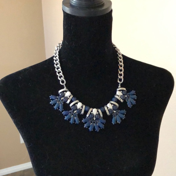 Statement Necklace - Picture 1 of 4